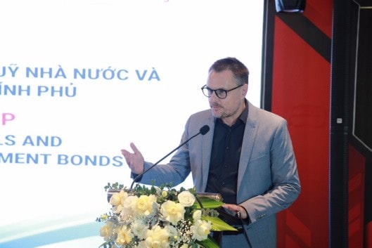 229746-01.jpg