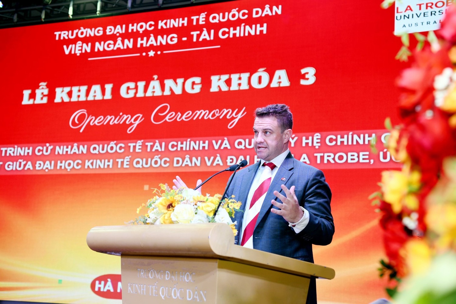 DSC_7610 (Copy).JPG