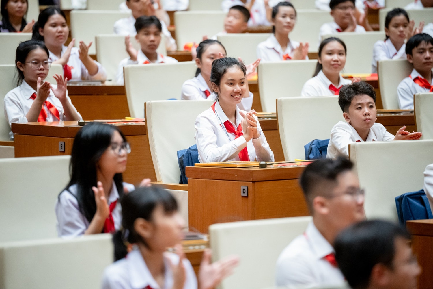 Các đại biểu dự phiên khai mạc