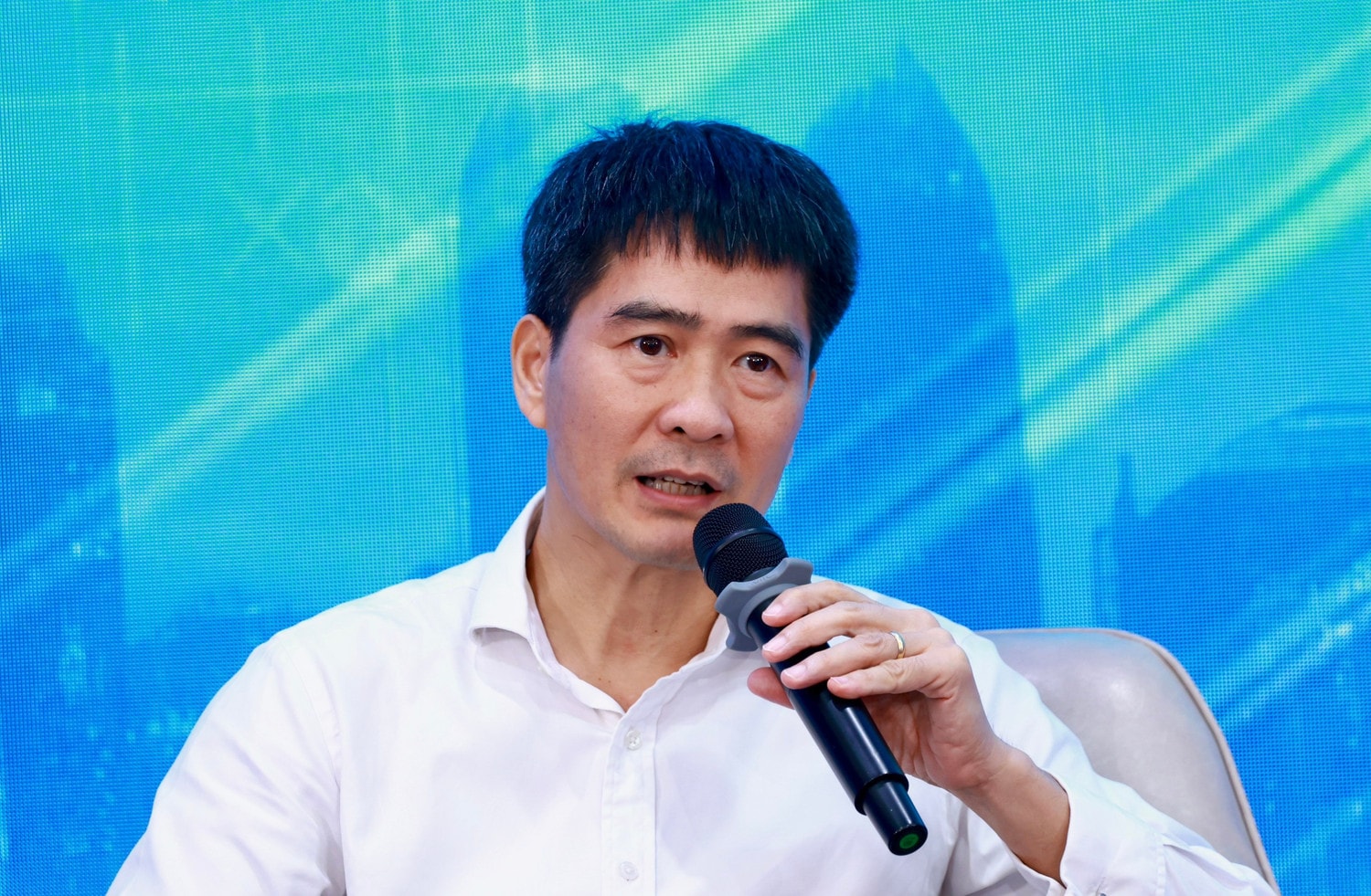 NGUYỄN PHONG NHÃ_Phó Cục trưởng Cục Viễn thông.jpg