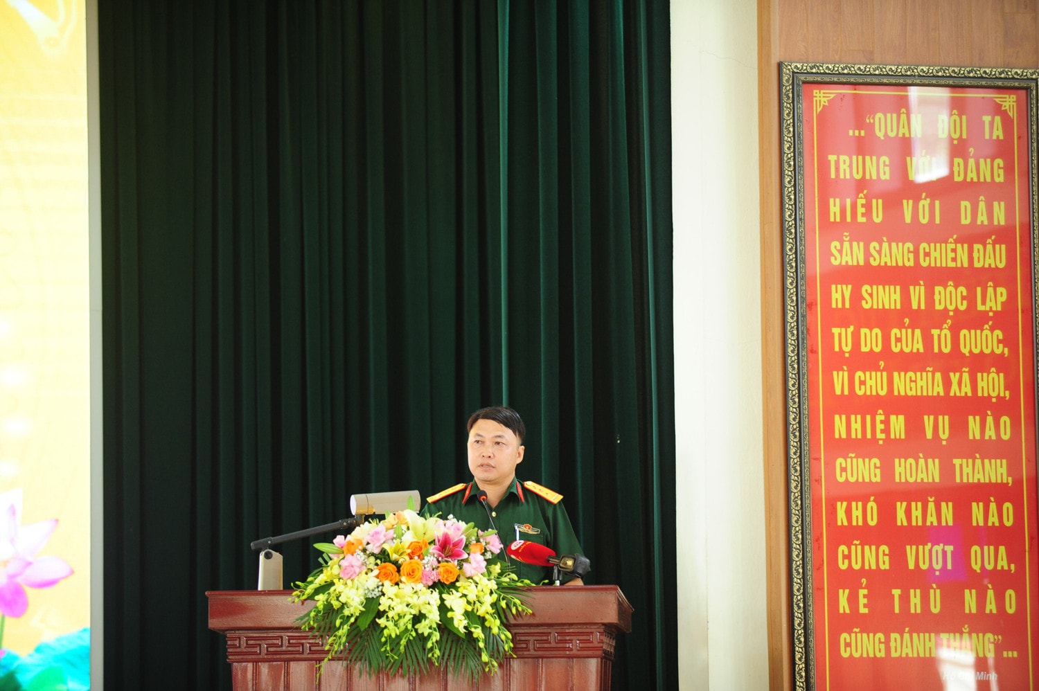 Cử tri Trường Quân sự Quân khu 3 kiến nghị tại cuộc tiếp xúc chuyên đề