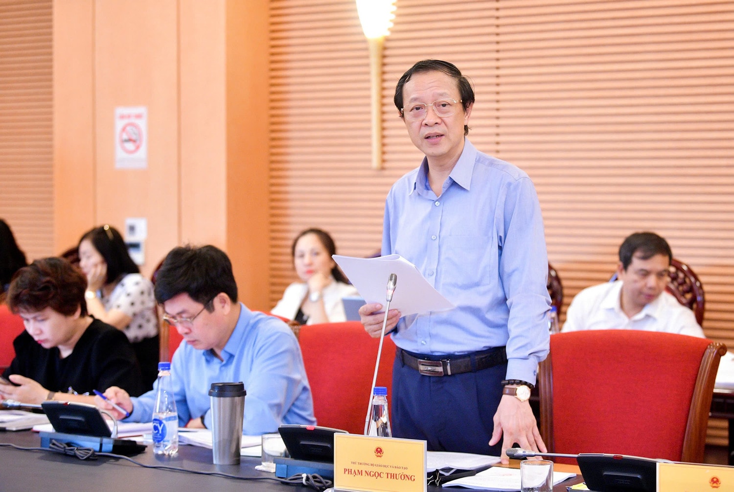 Thứ trưởng Bộ Giáo dục và Đào tạo Phạm Ngọc Thưởng kiến nghị bảo đảm nguồn lực để ngành giáo dục triển khai Chương trình Giáo dục phổ thông 2018