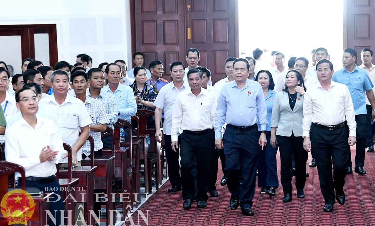 Chủ tịch Quốc hội Trần Thanh Mẫn dự cuộc tiếp xúc cử tri tại thành phố Vị Thanh, Hậu Giang. Ảnh: Lâm Hiển
