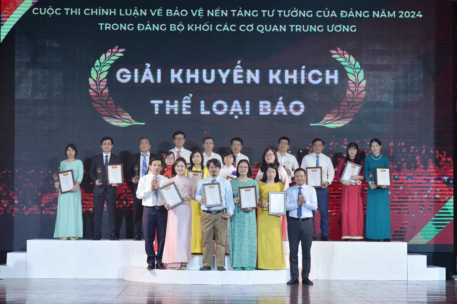 Giải Khuyến khích thể loại báo.jpg