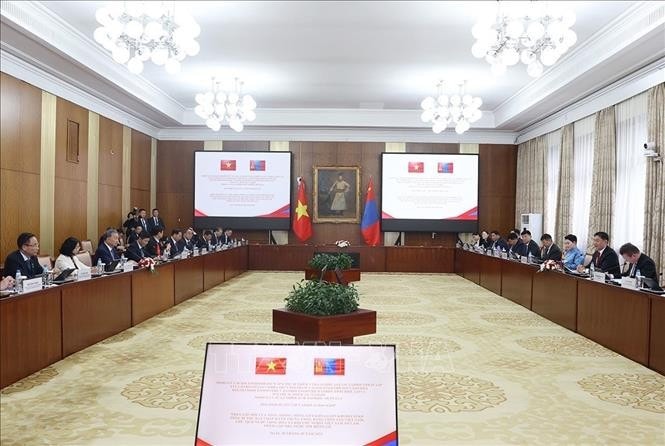 Tổng Bí thư, Chủ tịch nước Tô Lâm hội đàm với Tổng thống Mông Cổ Ukhnaagiin Khurelsukh. Ảnh: Trí Dũng/TTXVN