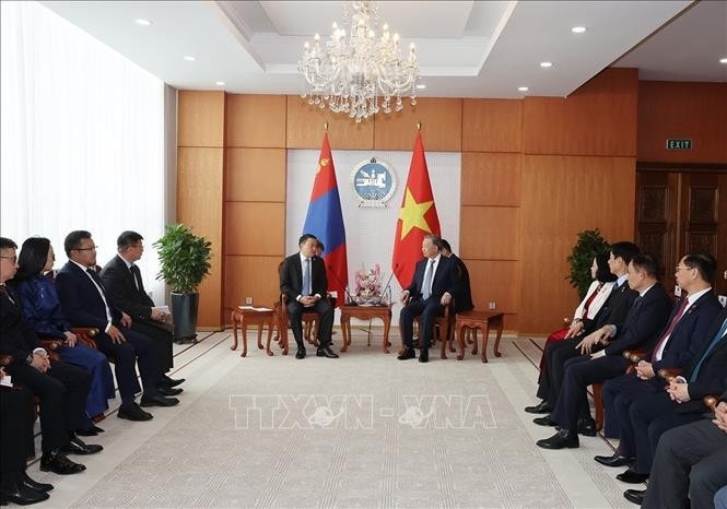 Tổng Bí thư, Chủ tịch nước Tô Lâm hội kiến Chủ tịch Quốc hội Mông Cổ Dashzegviin Amarbayasgalan. Ảnh: Trí Dũng/TTXVN