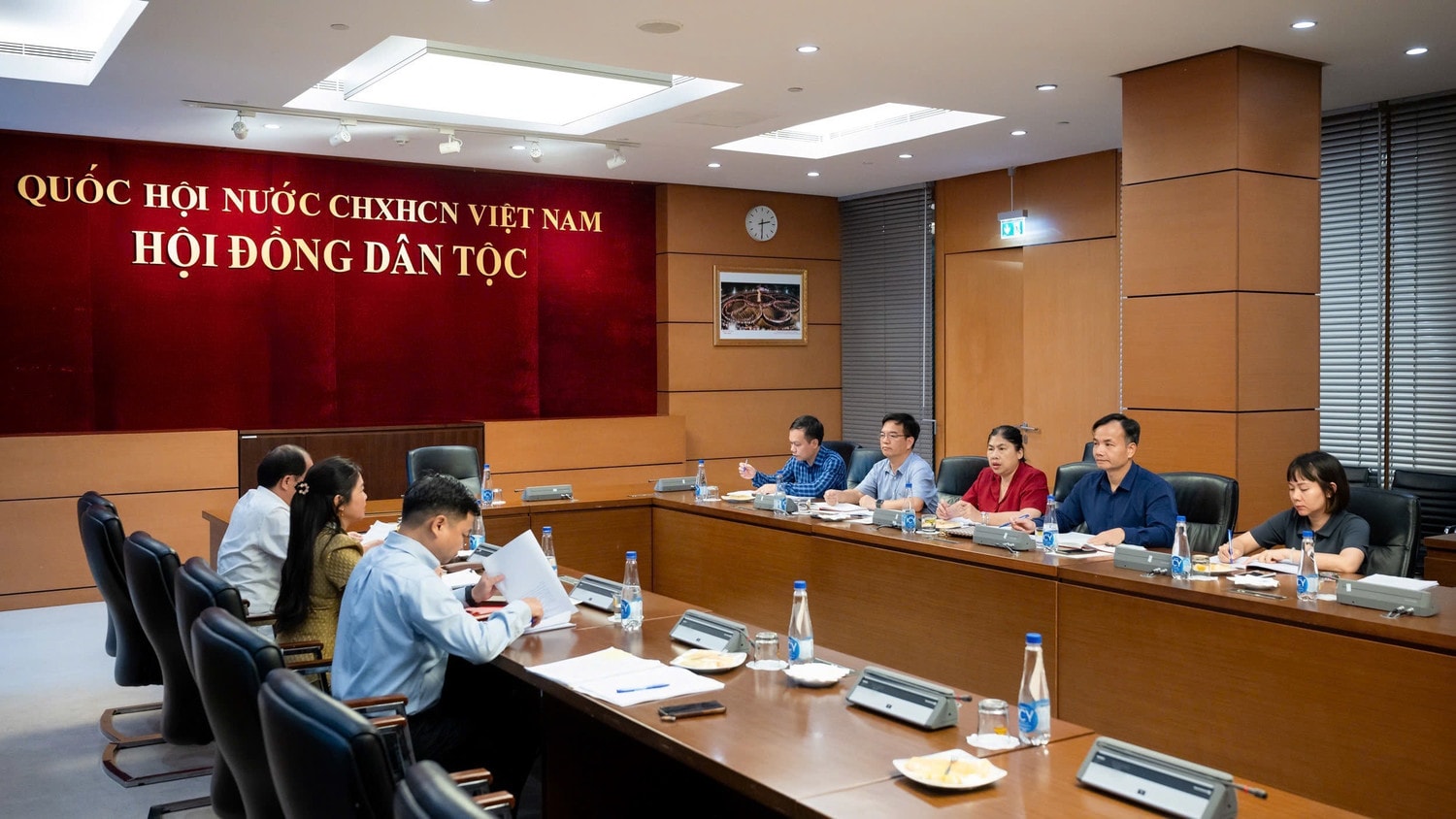 Quang cảnh cuộc làm việc