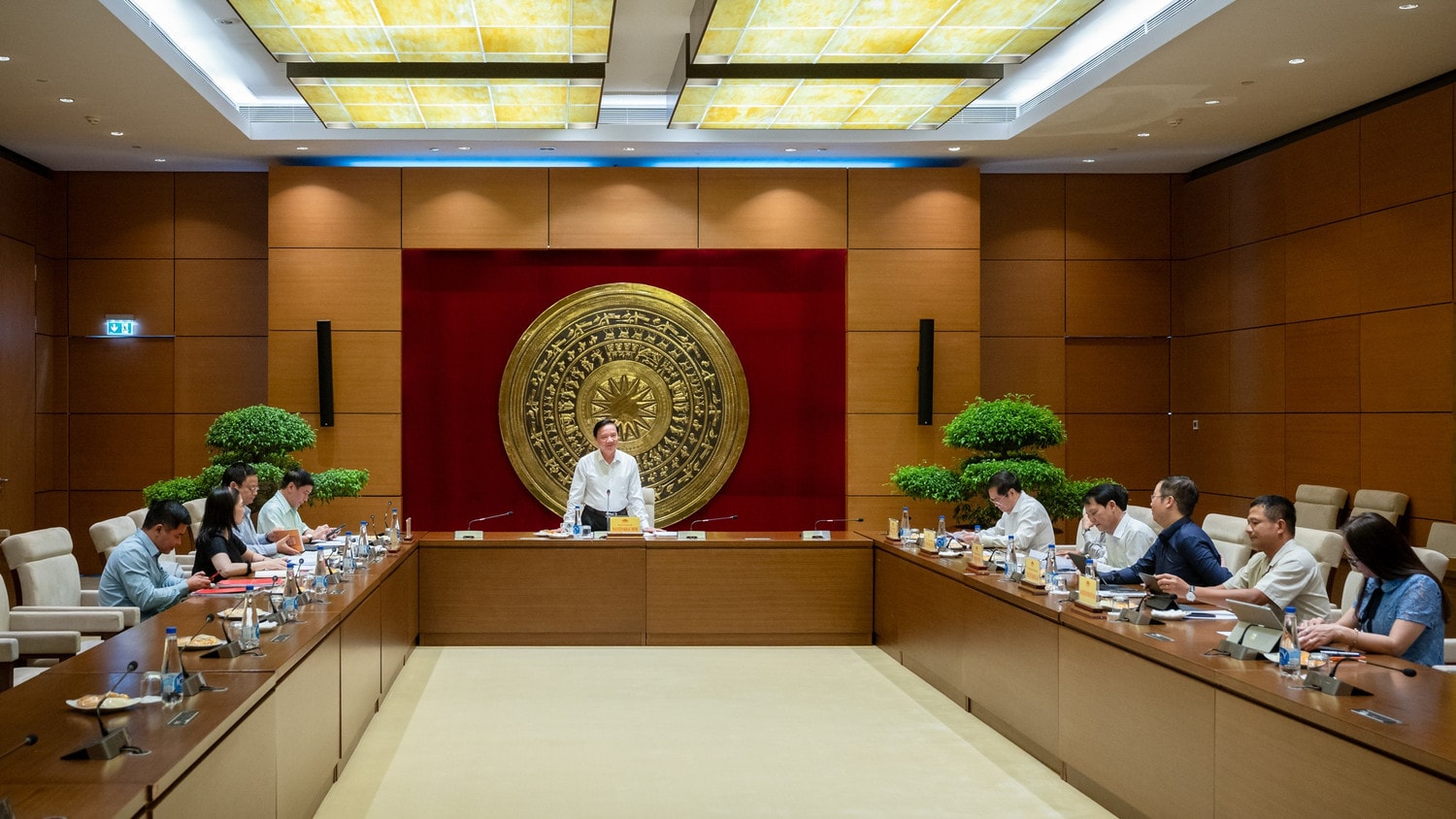 Quang cảnh cuộc làm việc