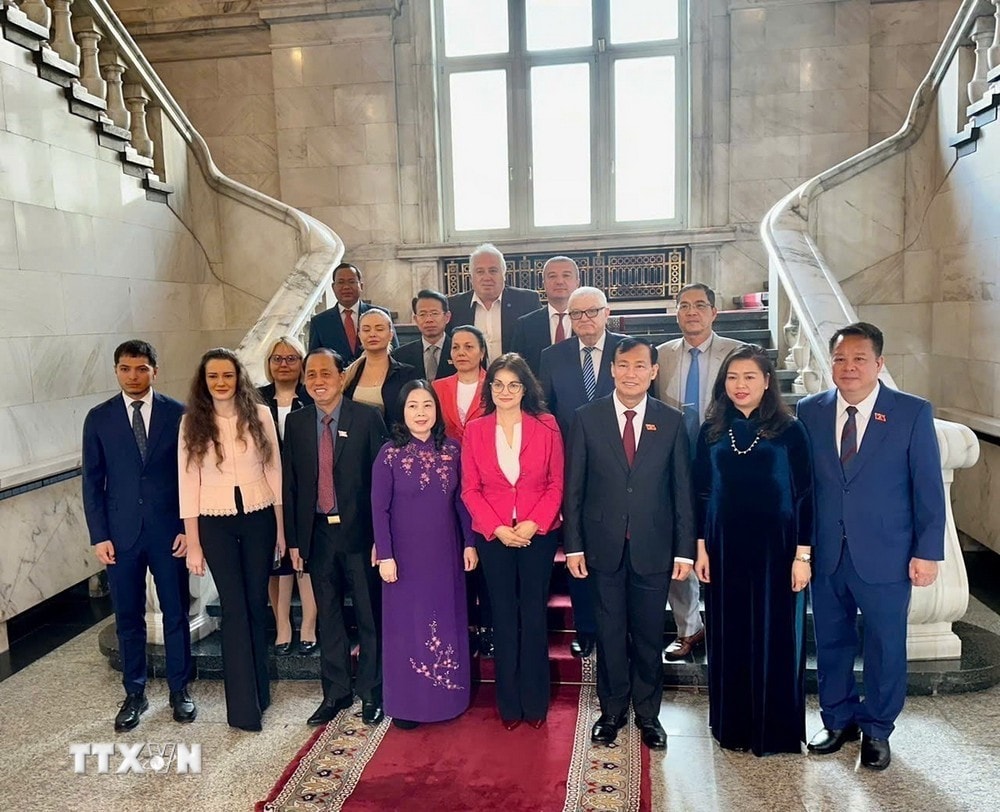 ttxvn-0410-viet-nam-bulgaria-8878-3183.jpg