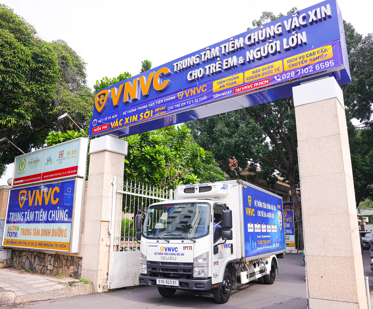 4-vnvc-van-chuyen-vac-xin-zona-than-kinh-3233.png