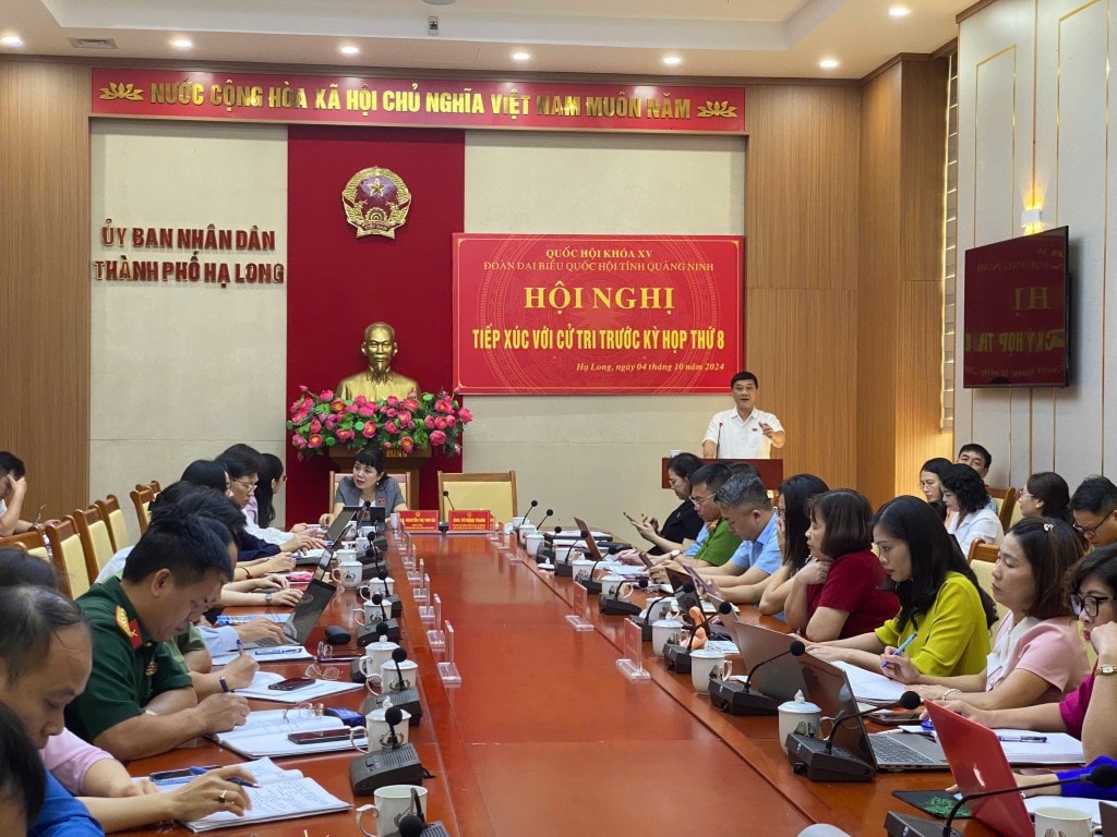 Chủ nhiệm Ủy ban Kinh tế Vũ Hồng Thanh thông báo đến cử tri TP. Hạ Long về dự kiến nội dung, chương trình Kỳ họp thứ Tám, Quốc hội Khóa XV