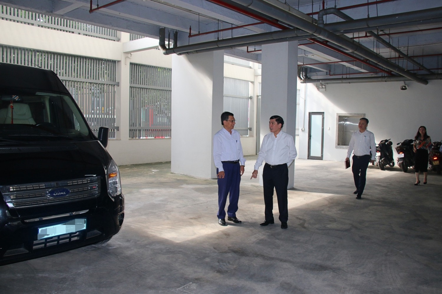 Tổng Thư ký Quốc hội, Chủ nhiệm Văn phòng Quốc hội Bùi Văn Cường kiểm tra cơ sở, vật chất, hạ tầng tại Trung tâm hội nghị 194 Hoàng Văn Thụ