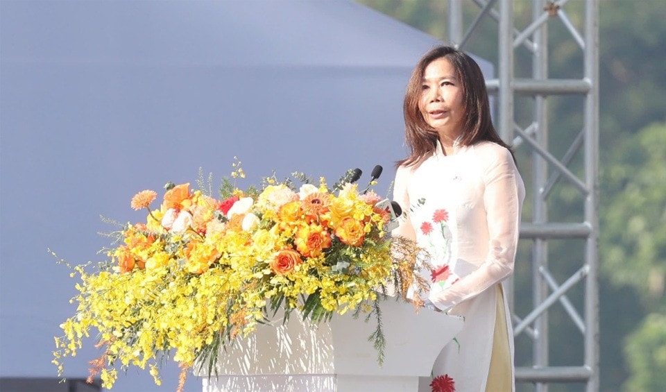ba-lien-hop-quoc-215.jpg