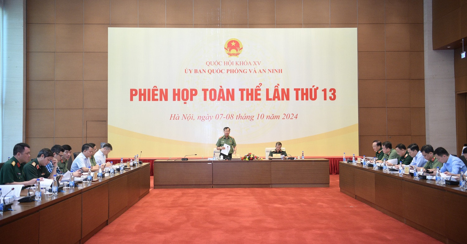 Quang cảnh Phiên họp.jpg