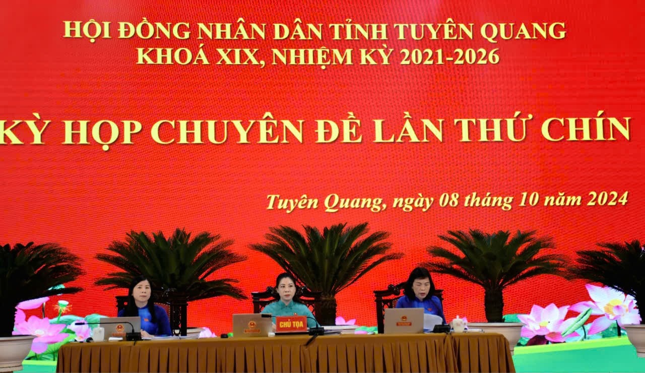 Chủ tọa điều hành kỳ họp