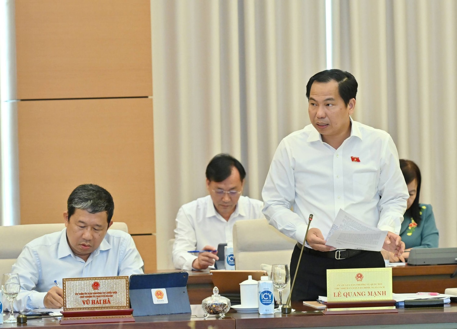 chu-nhiem-uy-ban-tai-chinh-va-ngan-sach-le-quang-manh-1087.jpg