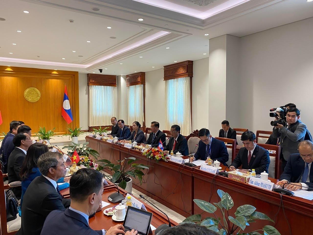 Hội đàm giữa Phó Chủ tịch Quốc hội, Thượng tướng Trần Quang Phương và Phó Chủ tịch Quốc hội Lào, Thượng tướng Su-von Lương-bun-mi