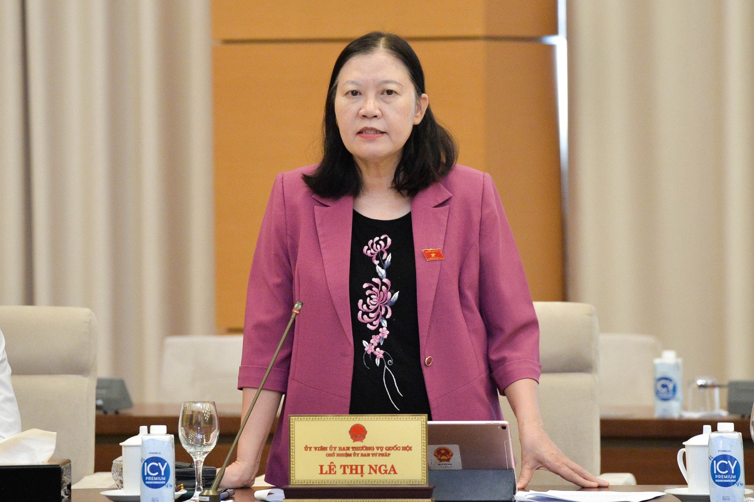 chu-nhiem-uy-ban-tu-phap-le-thi-nga-4411.jpg