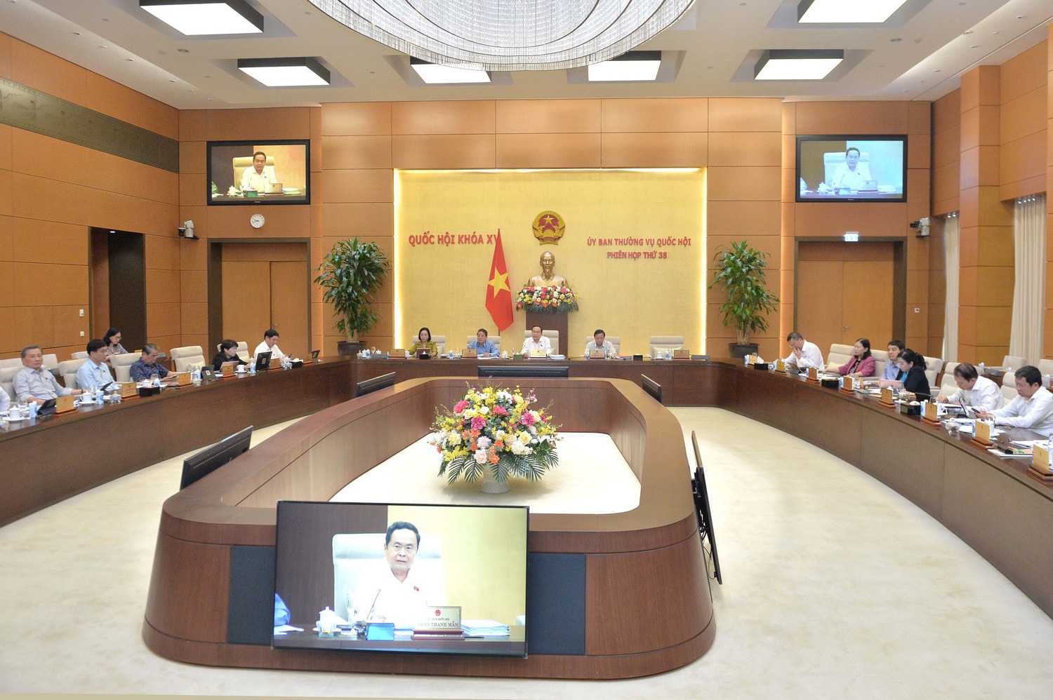 toan-canh-4917.jpg
