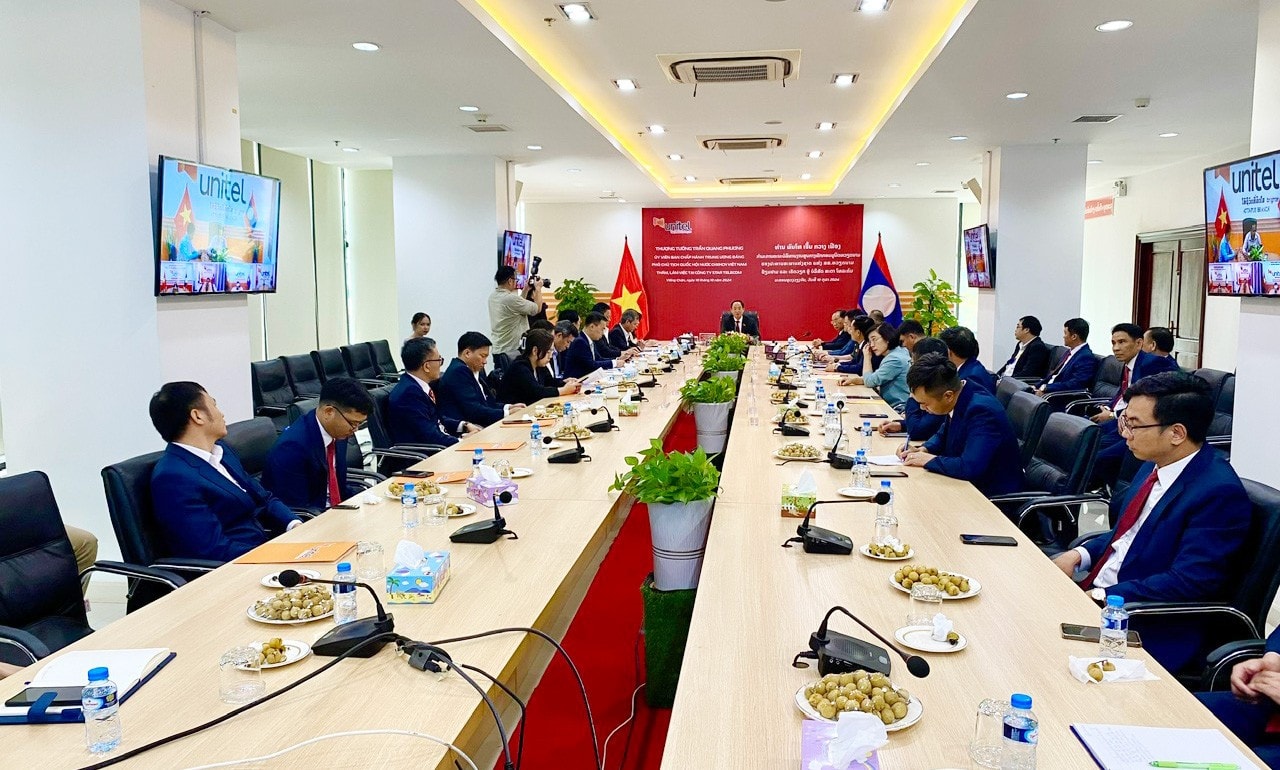 Quang cảnh cuộc làm việc