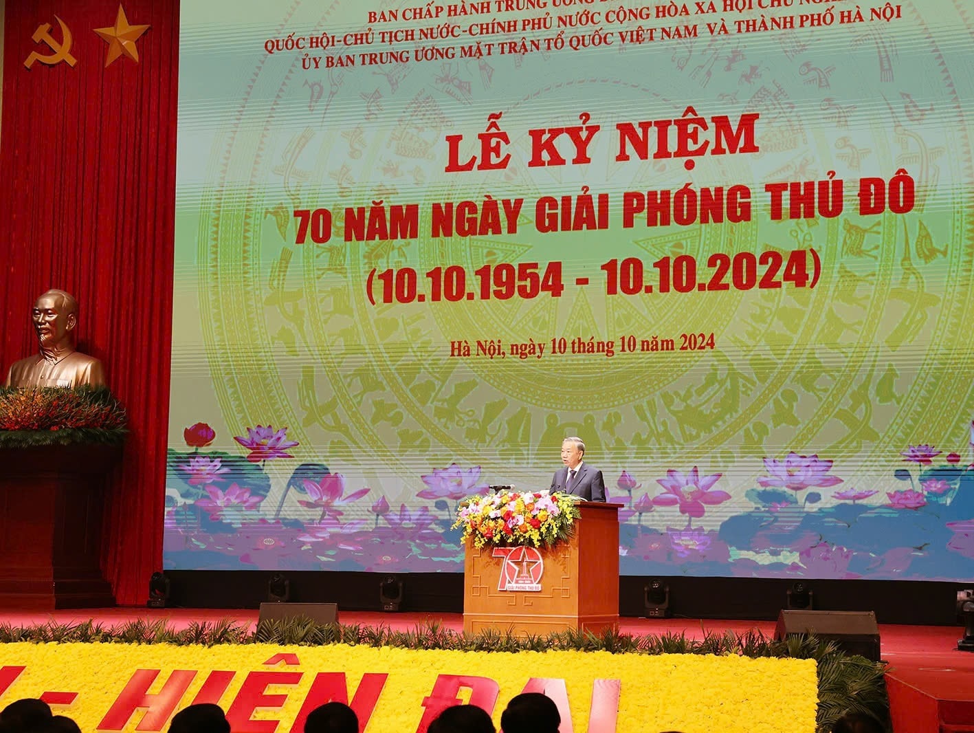 Tổng Bí thư, Chủ tịch nước Tô Lâm đọc Diễn văn kỷ niệm 70 năm Ngày Giải phóng Thủ đô. Ảnh: Trí Dũng
