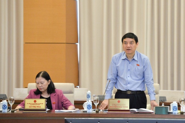 chu-nhiem-uy-ban-van-hoa-giao-duc-nguyen-dac-vinh-4254-4173-8606.jpg