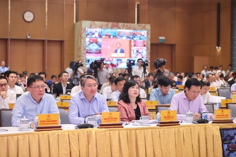 Lãnh đạo các bộ, ngành tham dự chương trình chào mừng Ngày Chuyển đổi số quốc gia năm 2024. Ảnh: VGP/Nhật Bắc