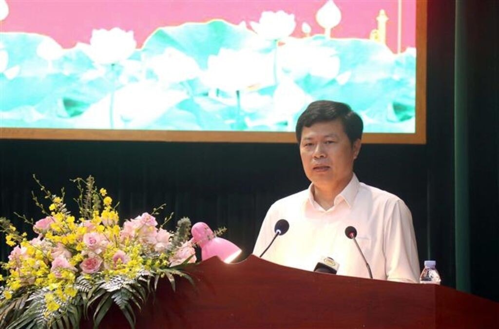 pho-bi-thu-thuong-truc-tinh-uy-chu-tich-hdnd-tinh-hung-yen-tran-quoc-toan-phat-bieu-tai-hoi-nghi-1512.jpg