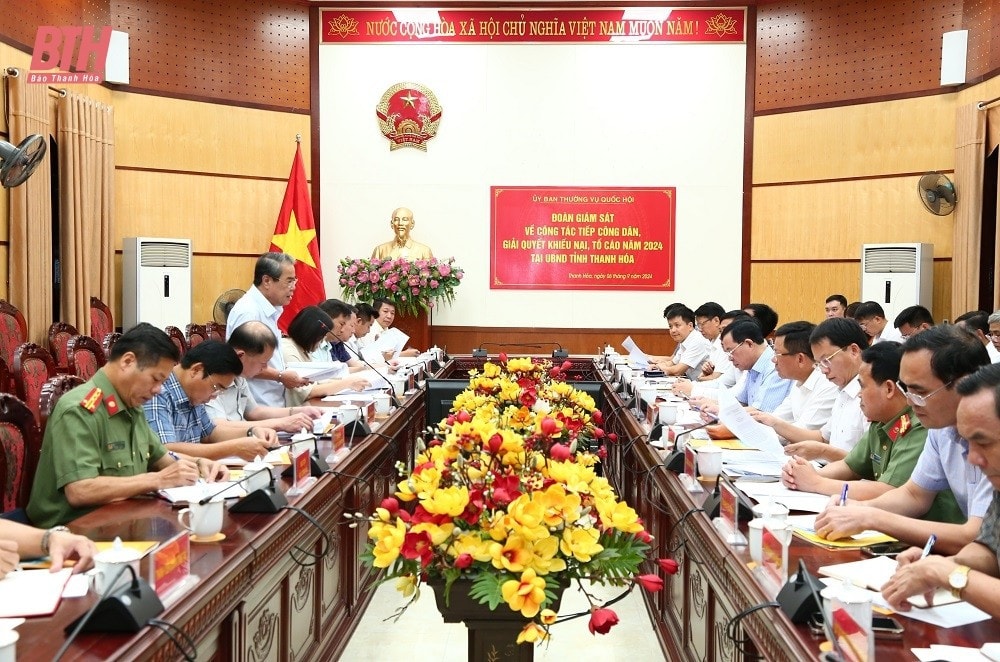toan-canh-cuoc-lam-viec-5306.jpg