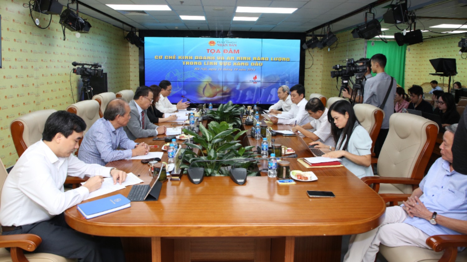quang-canh-4423-1161.jpg
