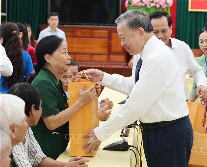 tang-qua-161024-1-4069.jpg