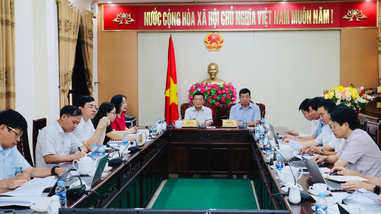 Toàn cảnh buổi làm việc