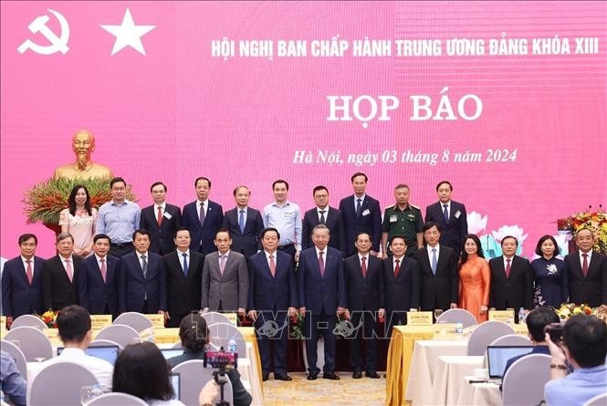hop-bao-3824g-5373.jpg