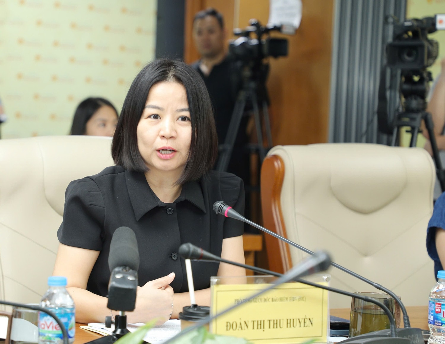 ba-huyen-6868.jpg