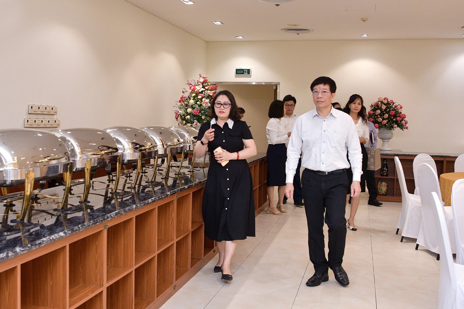 pho-chu-nhiem-vpqh-pham-dinh-toan-kiem-tra-cong-tac-phuc-vu-ky-hop-tai-khach-san-la-thanh-3-1-2067.jpg