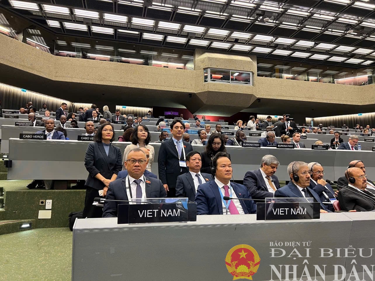 Đoàn Việt Nam tham dự Phiên họp