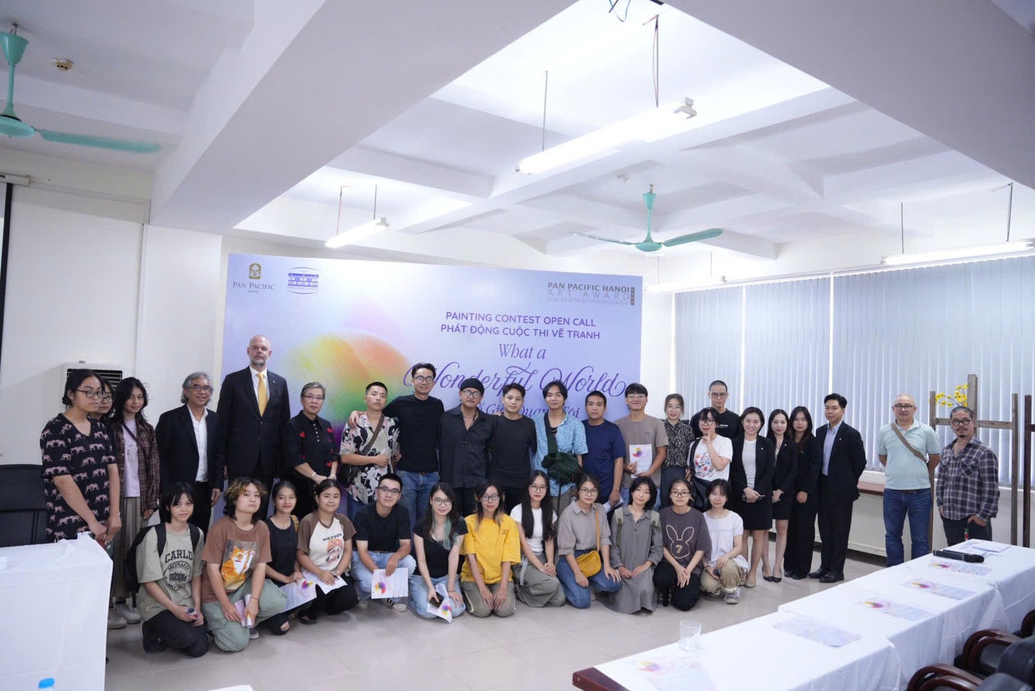 Những tác phẩm nghệ thuật có nội dung gắn kết với các vấn đề liên quan đến thiên nhiên, môi trường, xã hội, thách thức toàn cầu hoặc xây dựng cộng đồng