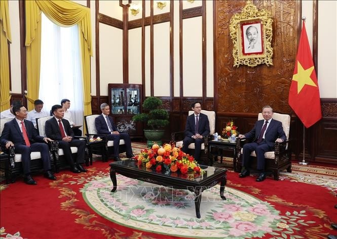 Tổng Bí thư, Chủ tịch nước Tô Lâm phát biểu giao nhiệm vụ cho các Đại sứ đặc mệnh toàn quyền, Trưởng đại diện Việt Nam ở nước ngoài. Ảnh: Lâm Khánh/TTXVN