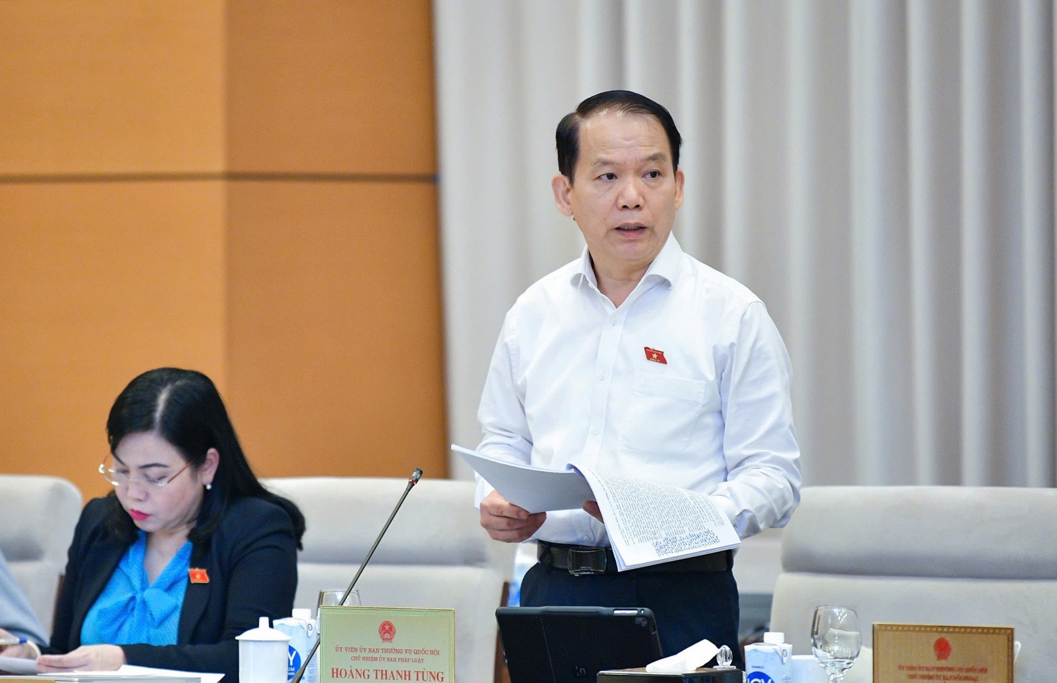 Chủ nhiệm Ủy ban Pháp luật Hoàng Thanh Tùng góp ý kiến về dự án Luật Dữ liệu