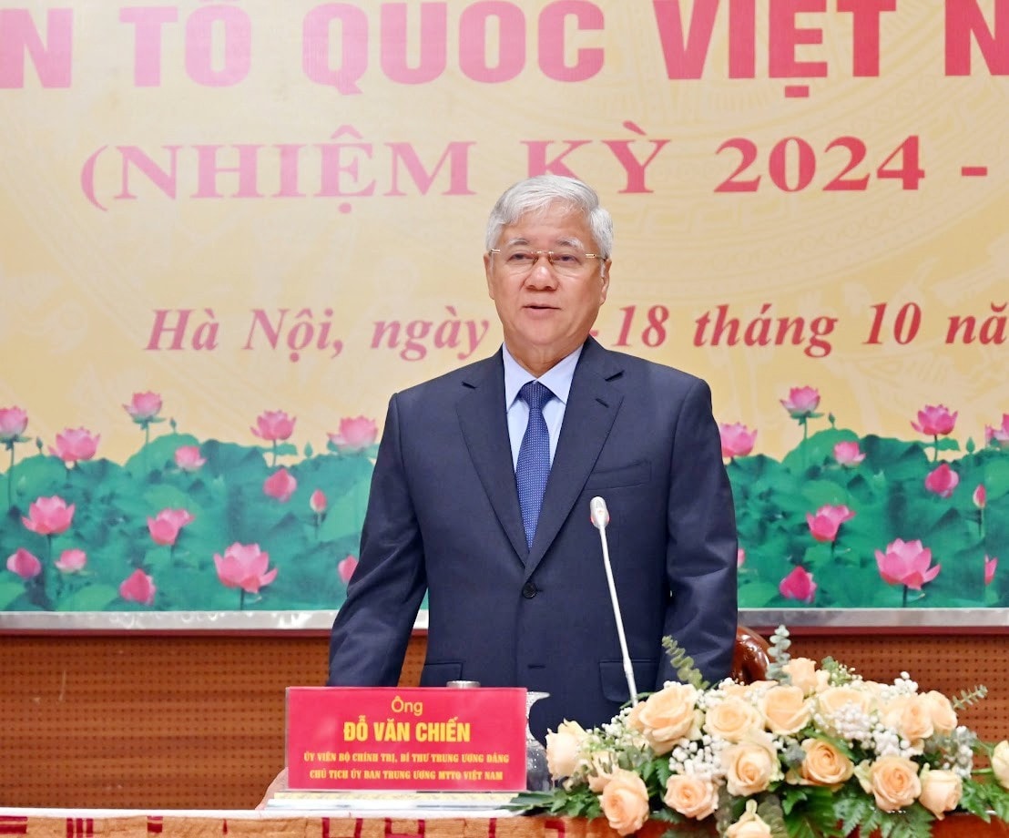 Chủ tịch Ủy ban Trung ương MTTQ Việt Nam Đỗ Văn Chiến phát biểu tại họp báo. Ảnh: Quang Khánh