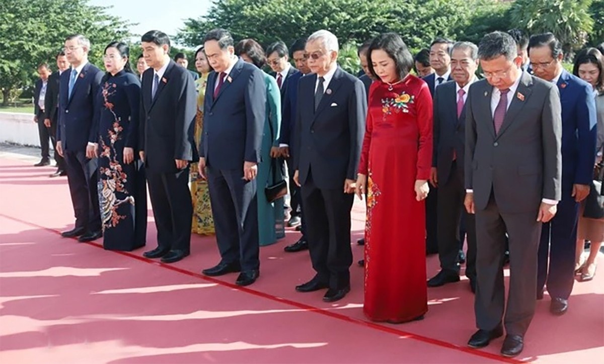 ctqh-tham-lao-a18-1990.jpg