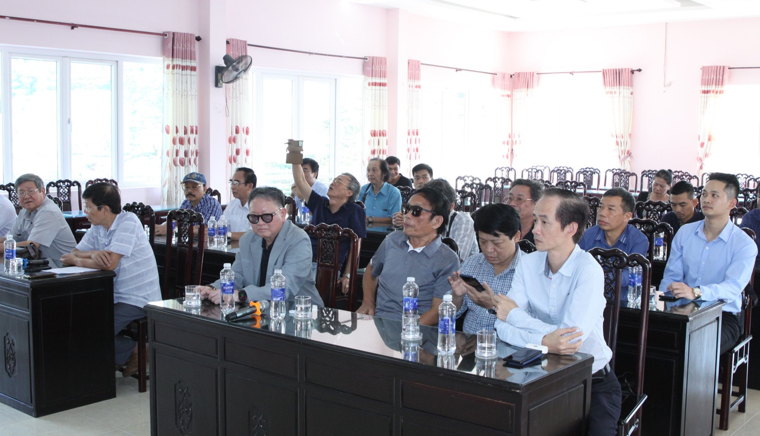 Các đại biểu tham dự Trại sáng tác
