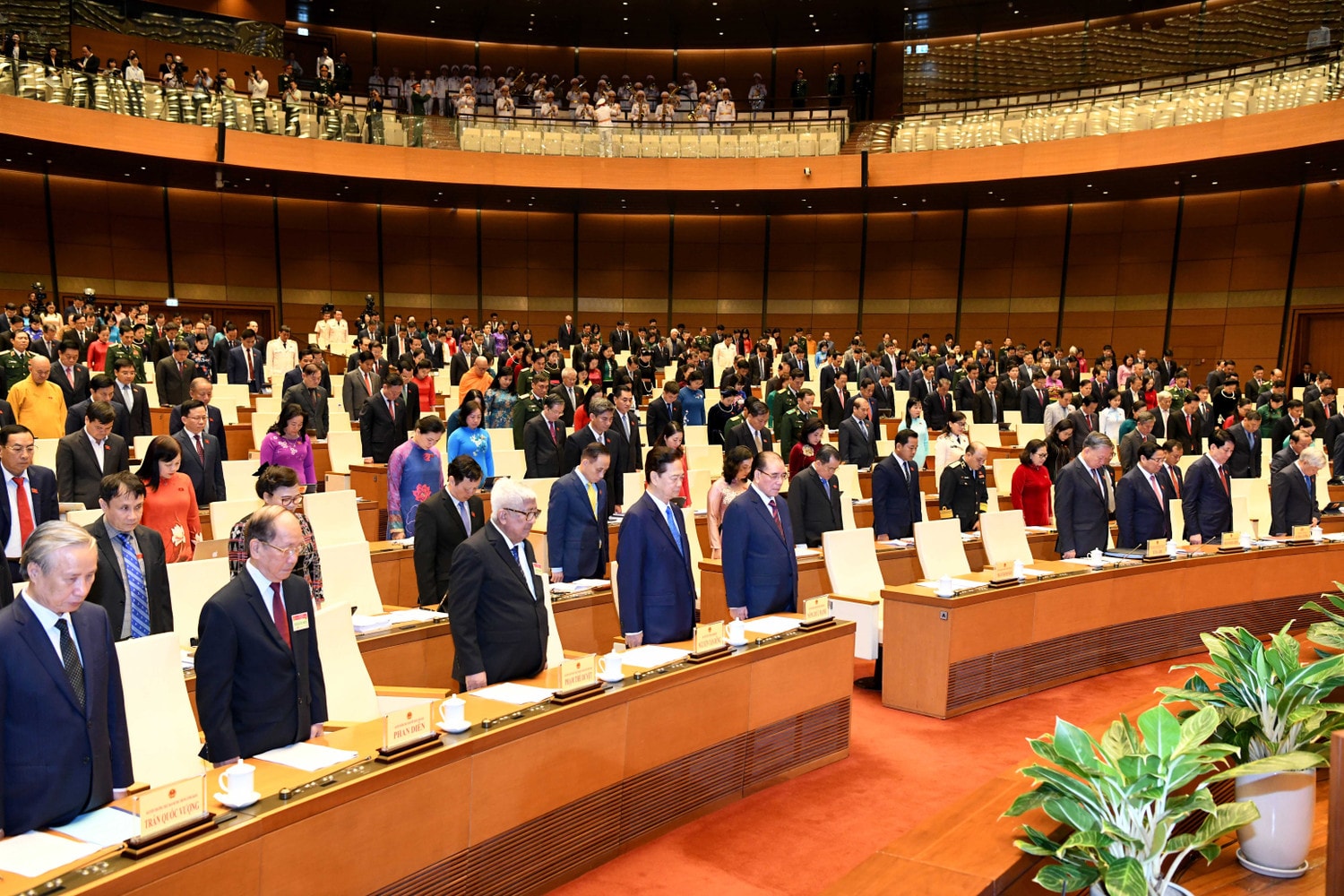 cac-dai-bieu-tien-hanh-mac-niem-9120.jpg