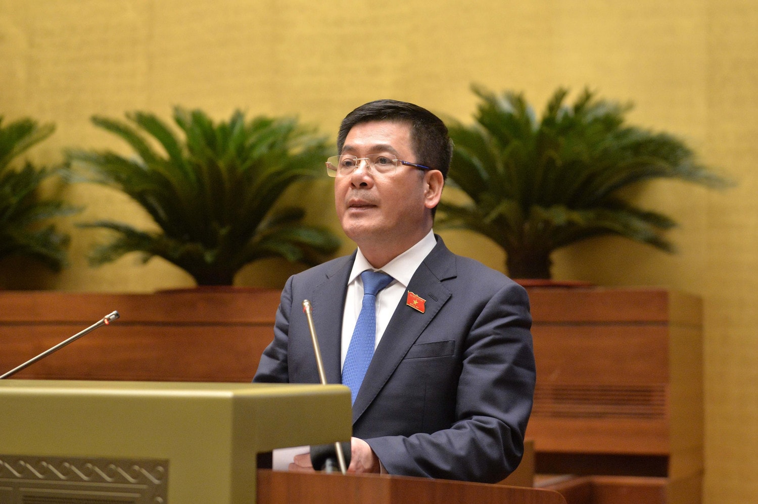 bo-truong-bo-cong-thuong-nguyen-hong-dien-1-3039-1474.jpg