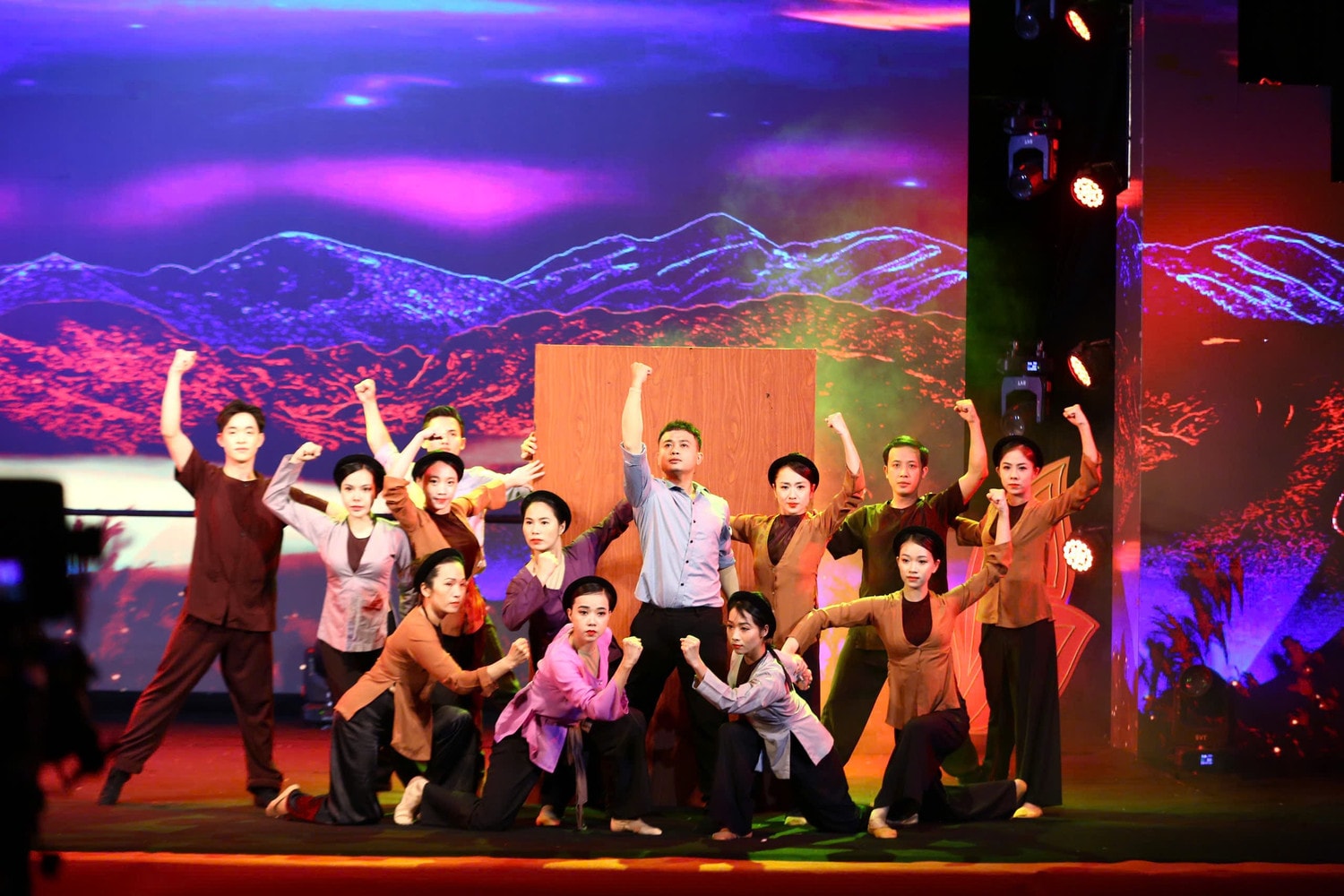 anh-9-4476.jpg