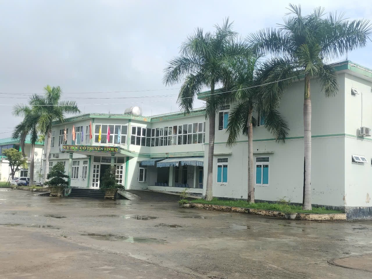 kltt-01-qn-5900.jpg
