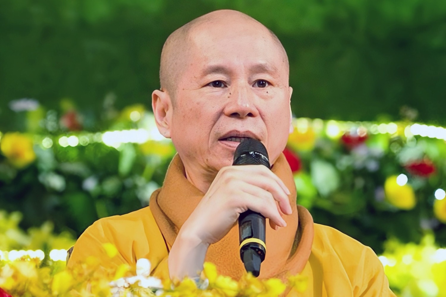 103946-thuongtoathichchanquangbikyluat2namkhongduocthuyetgiang2810-4218-3828.jpg