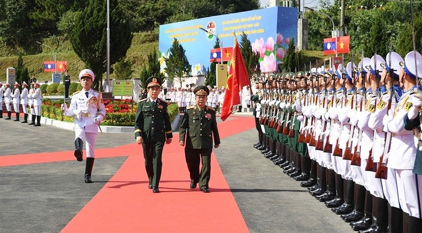 13-5040-8184.jpg