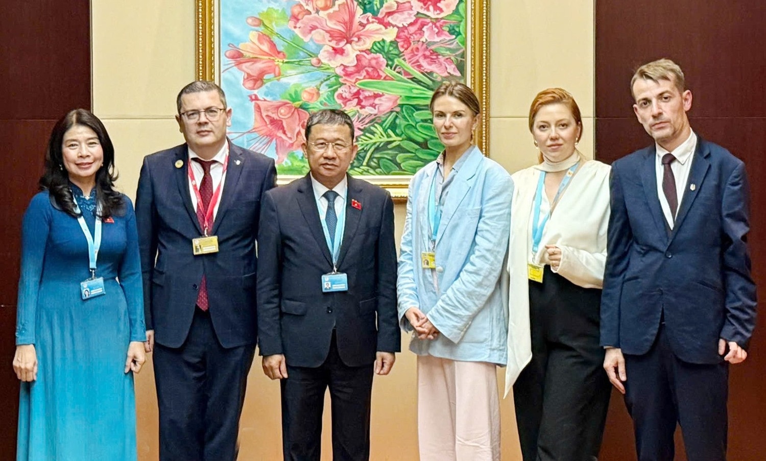 Đoàn đại biểu Quốc hội Việt Nam với Đoàn đại biểu Quốc hội Ukraine tham dự AIPA-45