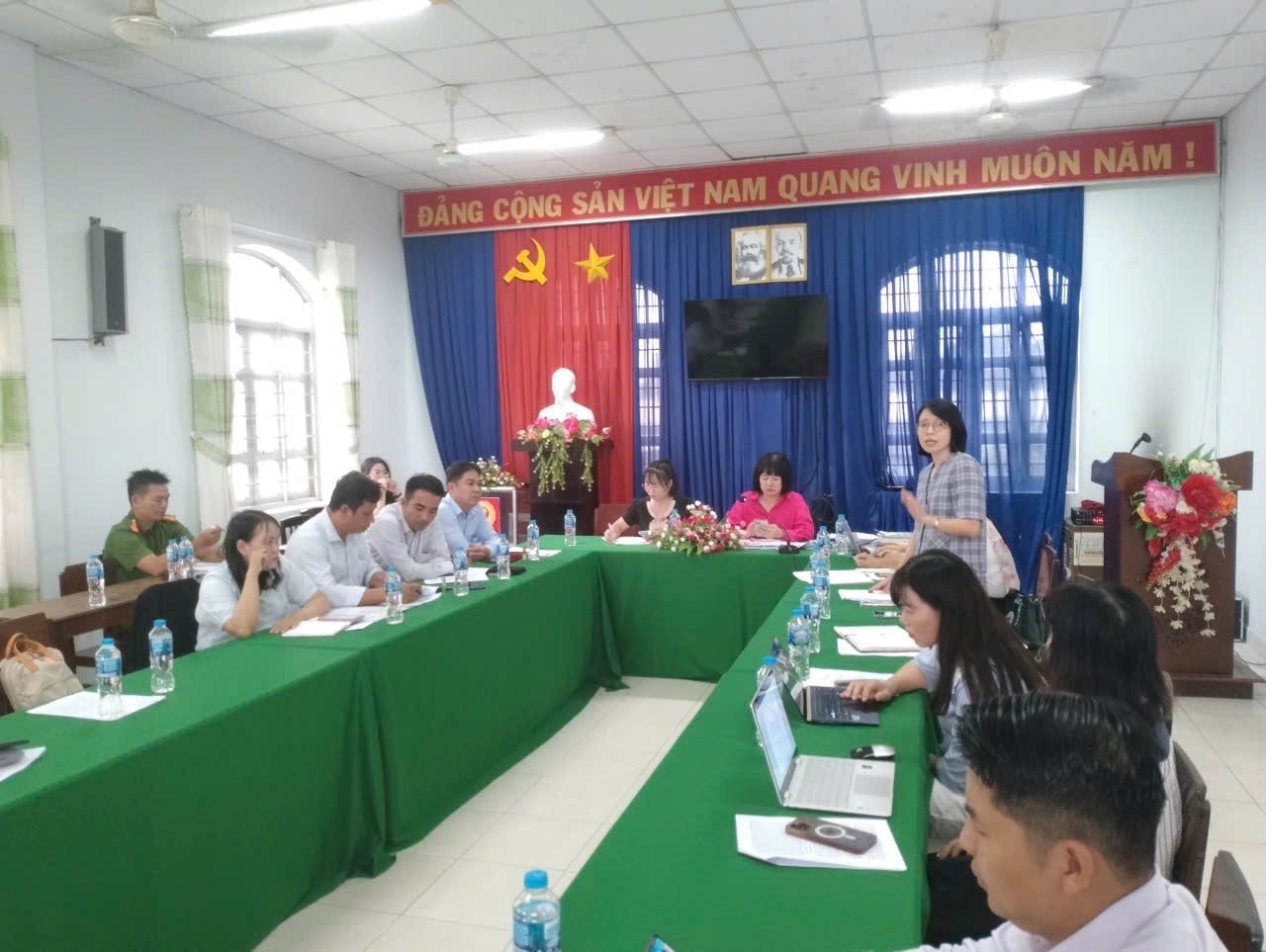 Toàn cảnh cuộc làm việc. Ảnh: Nguyễn Tâm